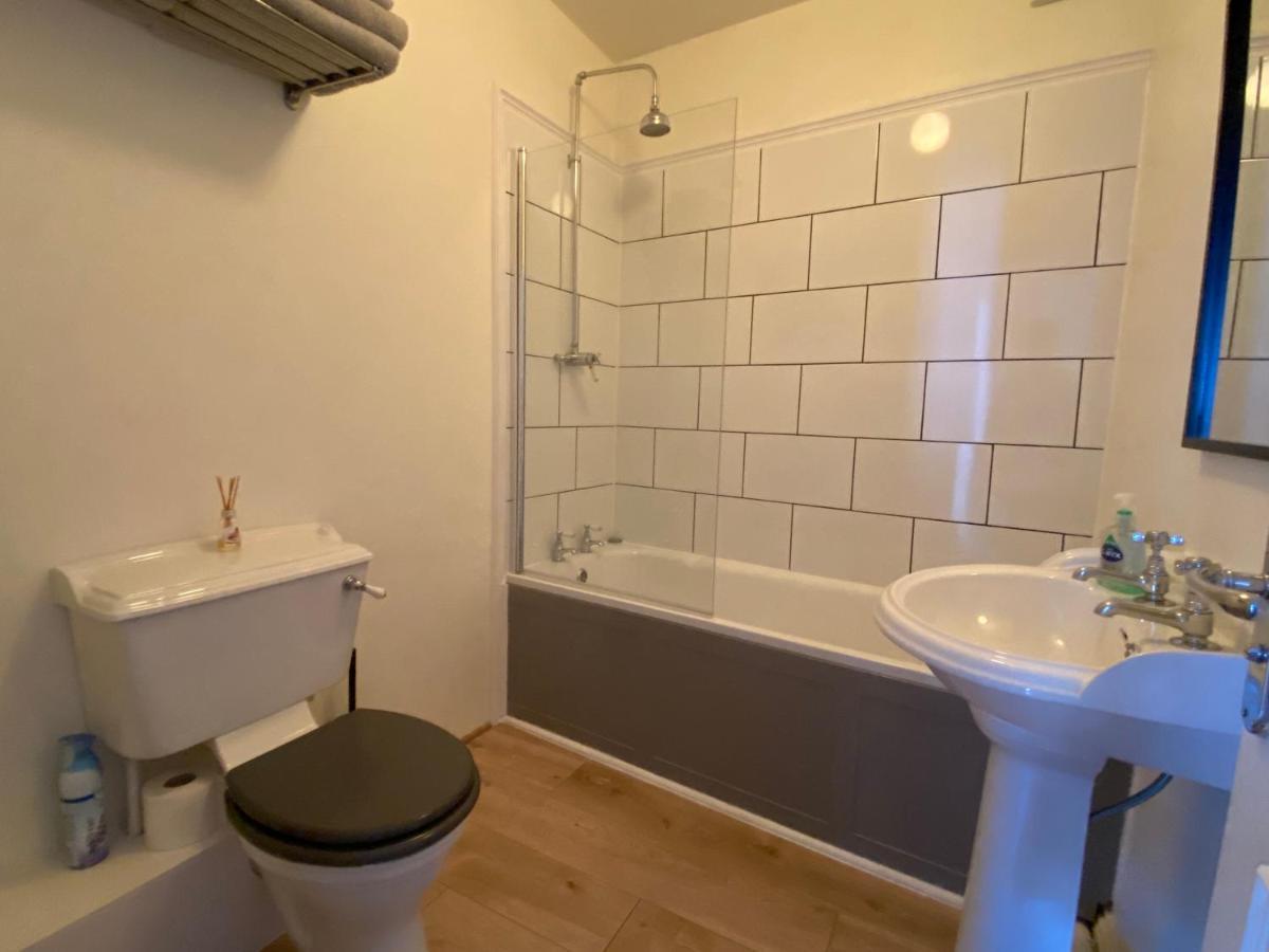 15 Queen Street, Flat 2 Ulverston Luaran gambar